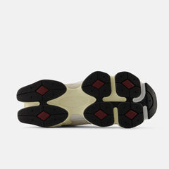 Tênis New Balance 9060