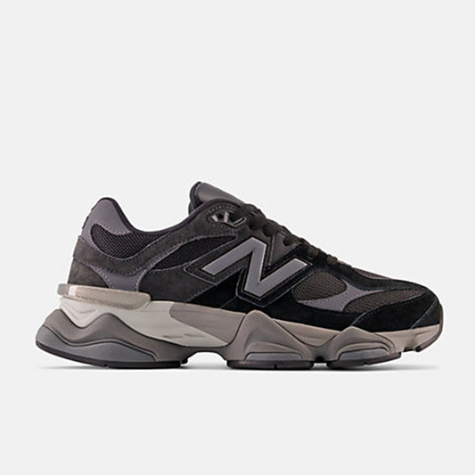 Tênis New Balance 9060