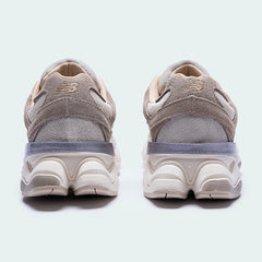 Tênis New Balance 9060