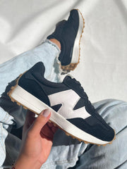 Tênis New Balance 327
