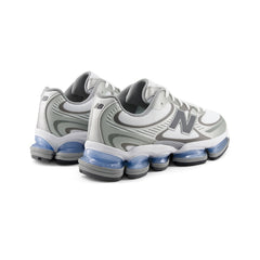 Tênis New Balance Abzorb 2000