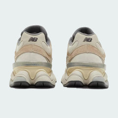 Tênis New Balance 9060